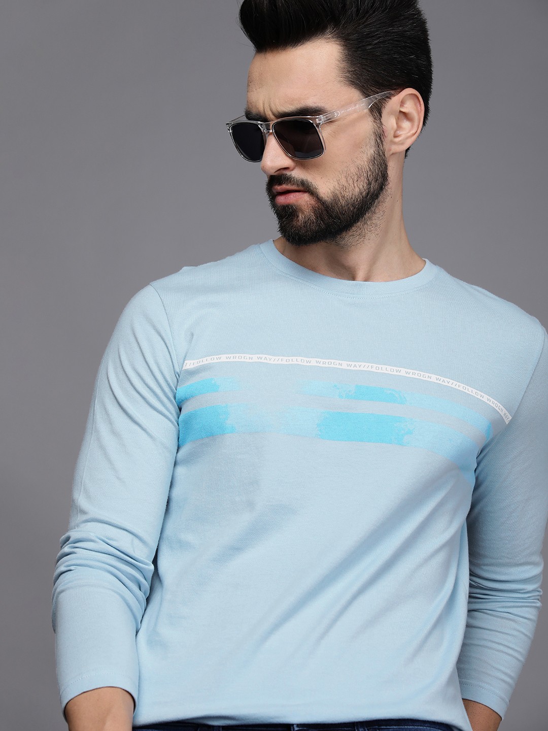 

WROGN Men Blue Typography Printed Pure Cotton Slim Fit T-shirt