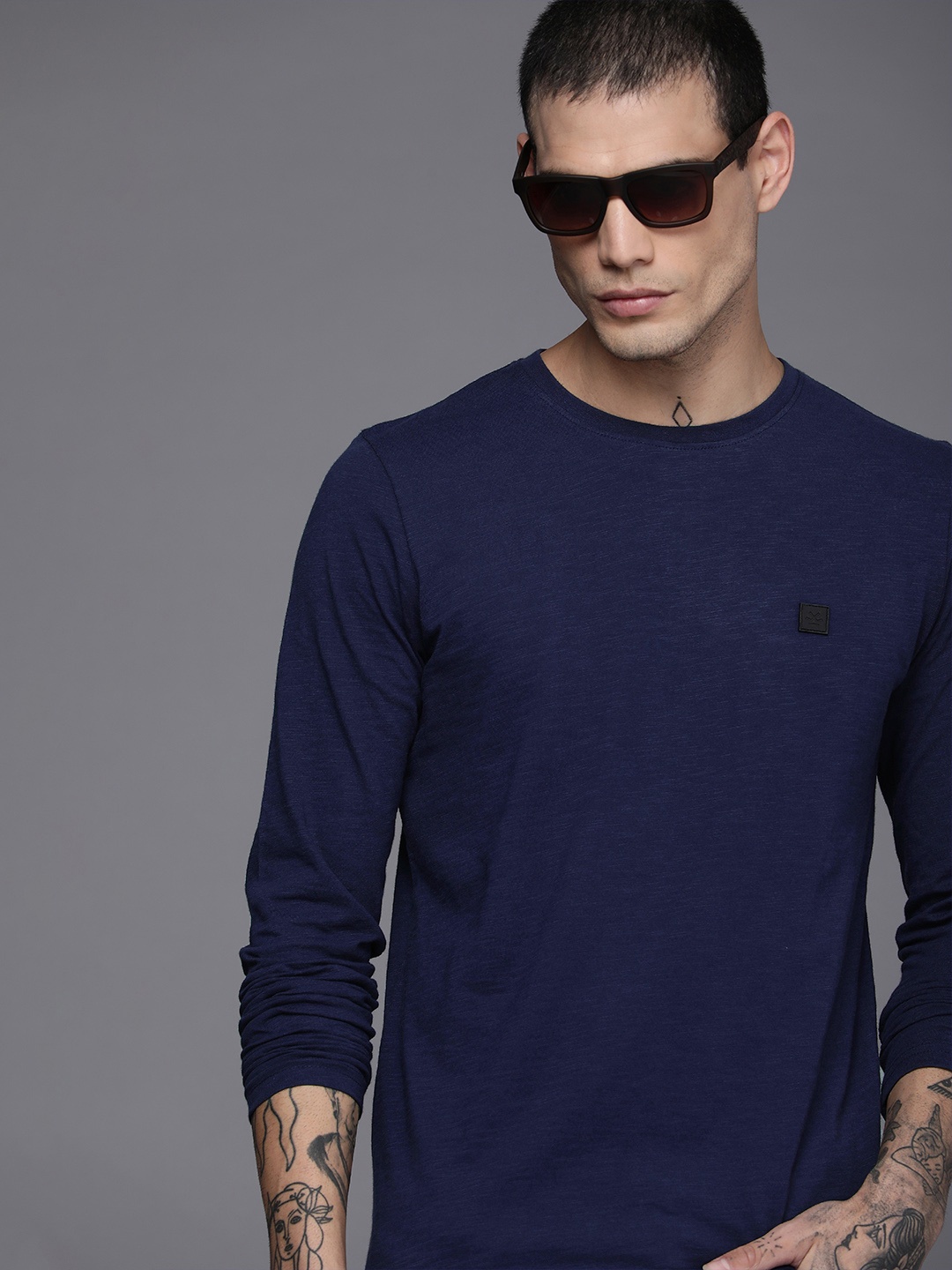 

WROGN Men Navy Blue Solid Long Sleeves Pure Cotton T-shirt