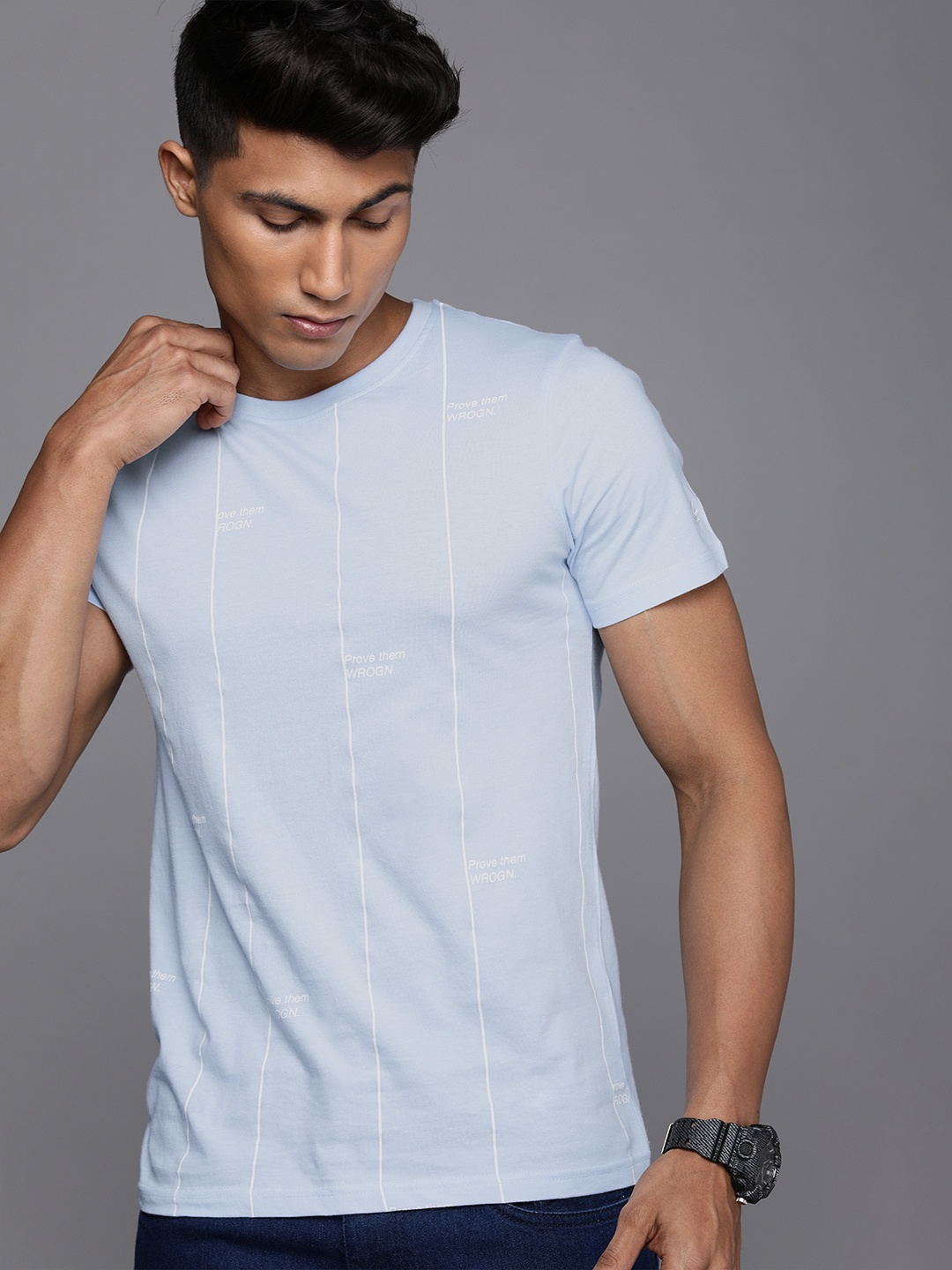 

WROGN Men Blue & White Striped Round Neck Pure Cotton T-shirt