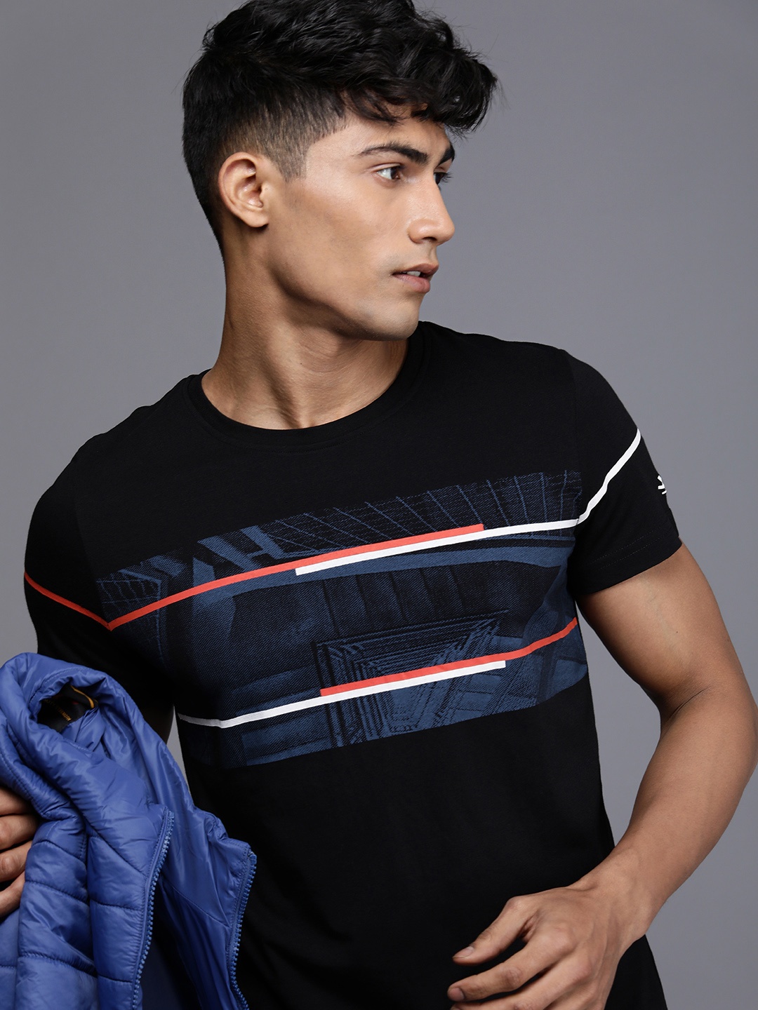 

WROGN Striped Graphic Printed Slim Fit T-shirt, Black