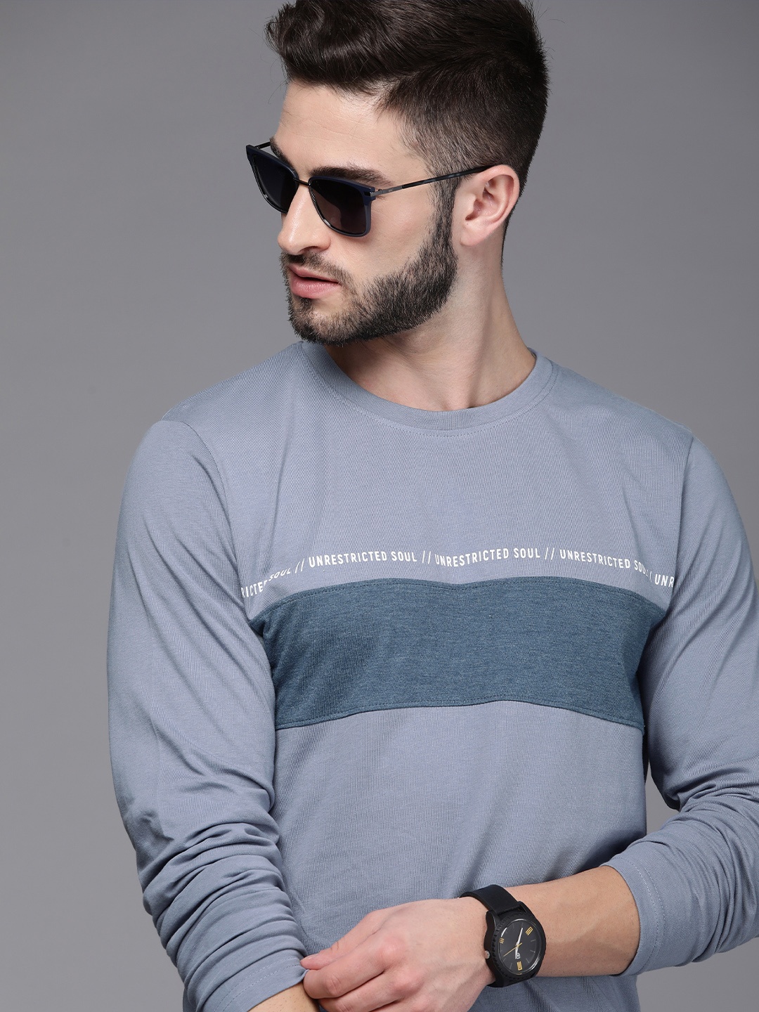 

WROGN Men Blue Typography Printed Pure Cotton Slim Fit T-shirt