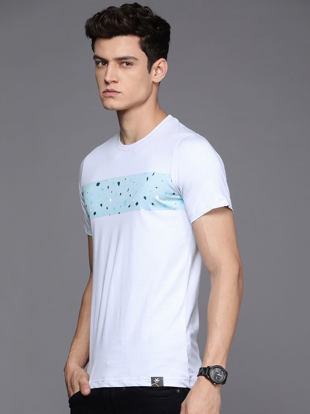 

WROGN Men Blue Printed Pure Cotton Slim Fit T-shirt