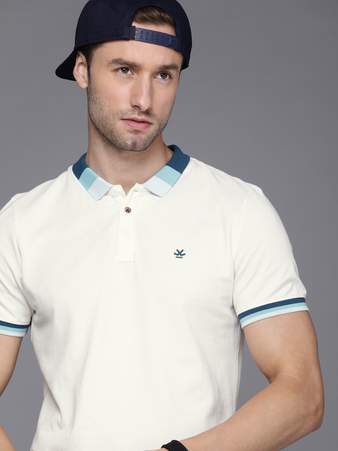 

WROGN Men White & Blue Colourblocked Polo Collar Casual T-shirt