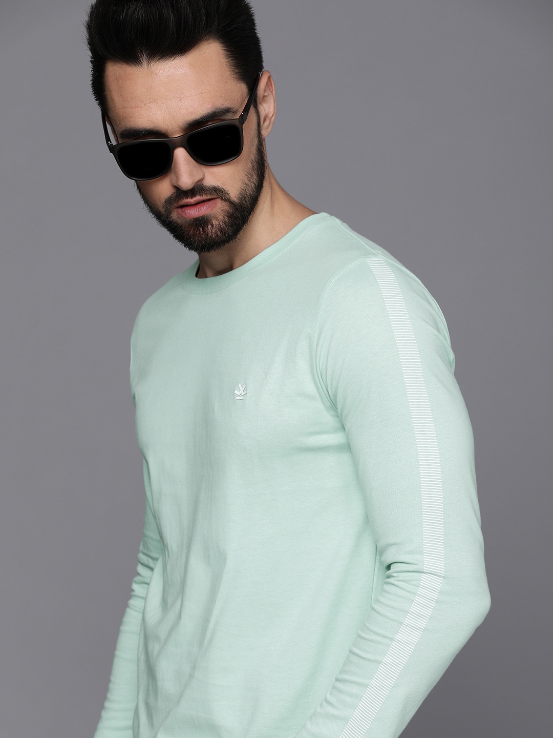 

WROGN Men Sea Green & White Brand Logo Printed Pure Cotton Slim Fit T-shirt