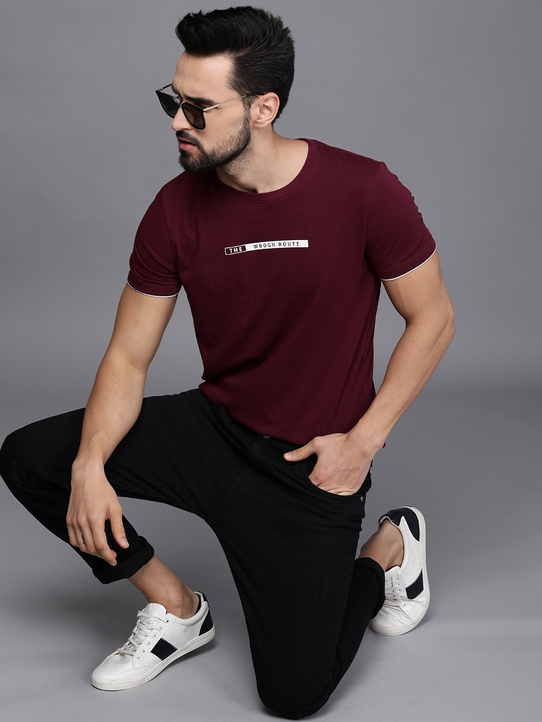 

WROGN Men Maroon Typography Printed Slim Fit Pure Cotton Casual T-shirt