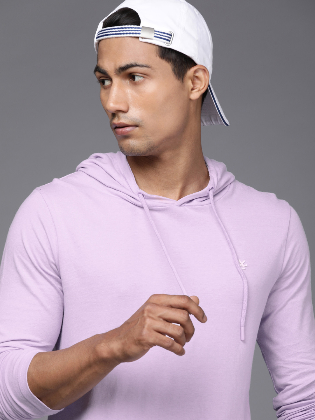 

WROGN Men Lavender Solid Casual Hood T-shirt