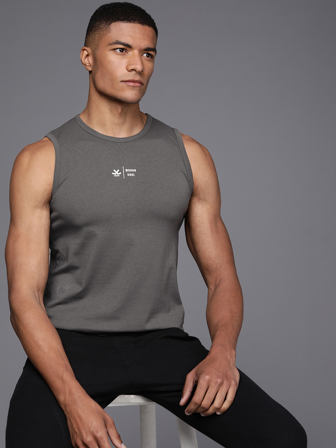 

WROGN Men Charcoal Grey Slim Fit T-shirt with Printed Detail