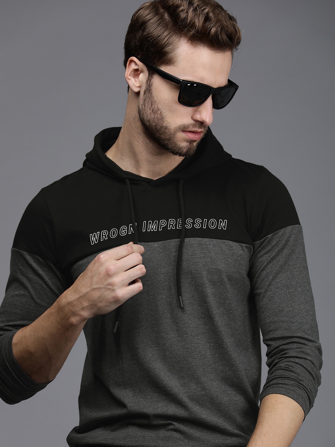 

WROGN Men Black & Grey Colourblocked Slim Fit T-shirt