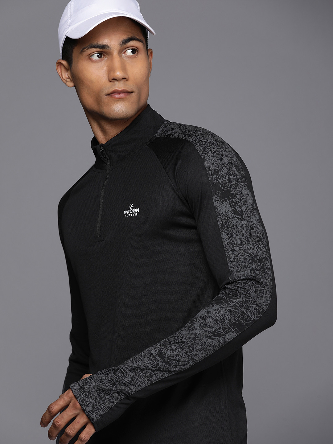 

WROGN ACTIVE Men Brand Logo High Neck Raglan Sleeves Dry-Pro Slim Fit T-shirt, Black