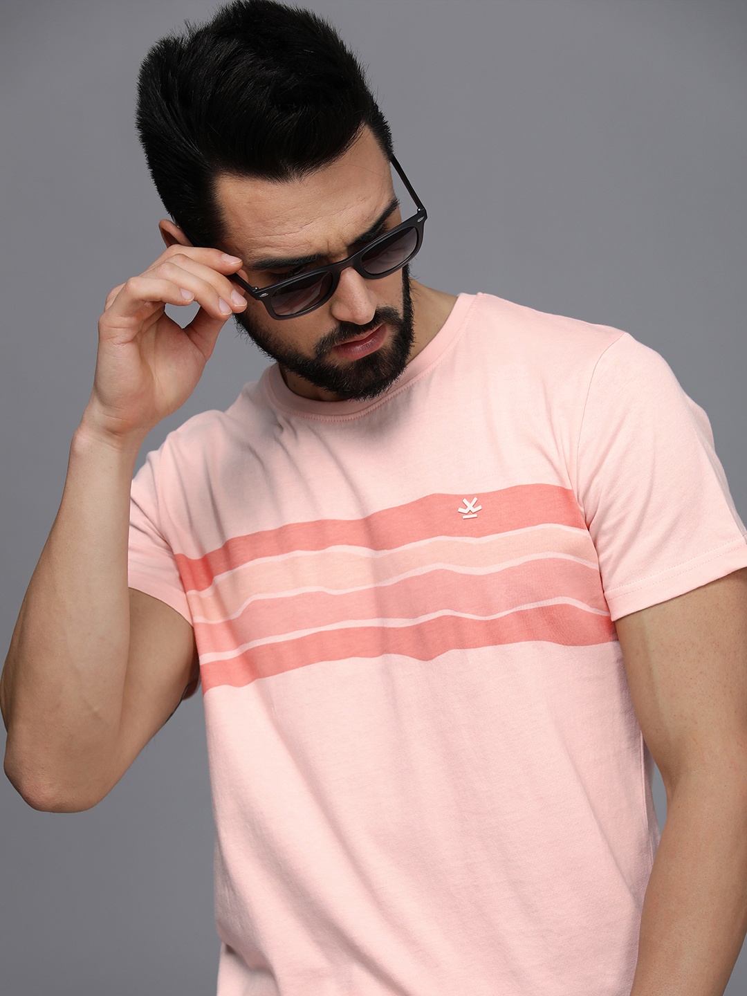 

WROGN Men Peach Striped Printed Pure Cotton Slim Fit Casual T-shirt