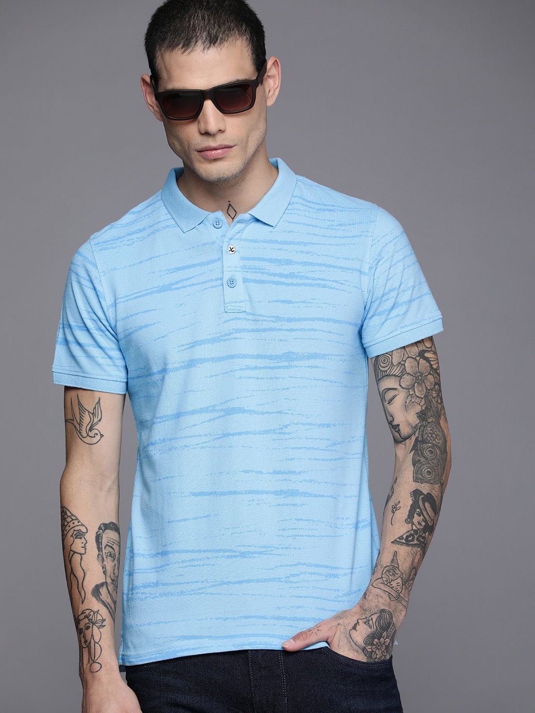 

WROGN Men Blue Striped Polo Collar Pure Cotton Slim Fit T-shirt
