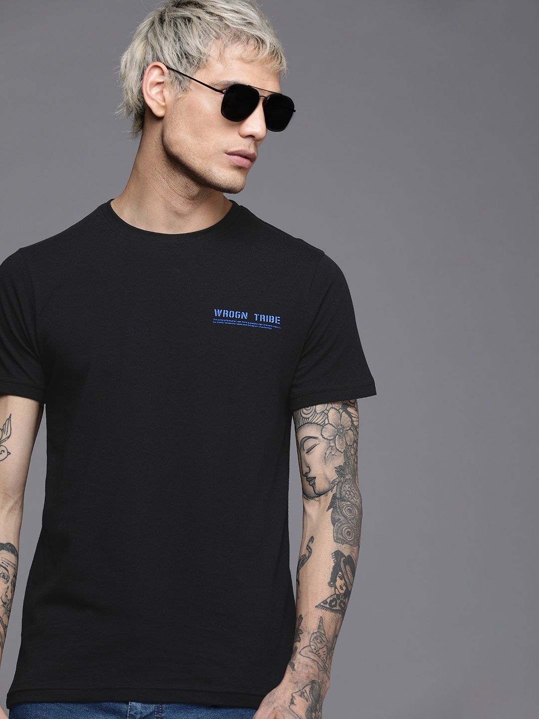 

WROGN Men Black Pure Cotton Slim Fit T-shirt