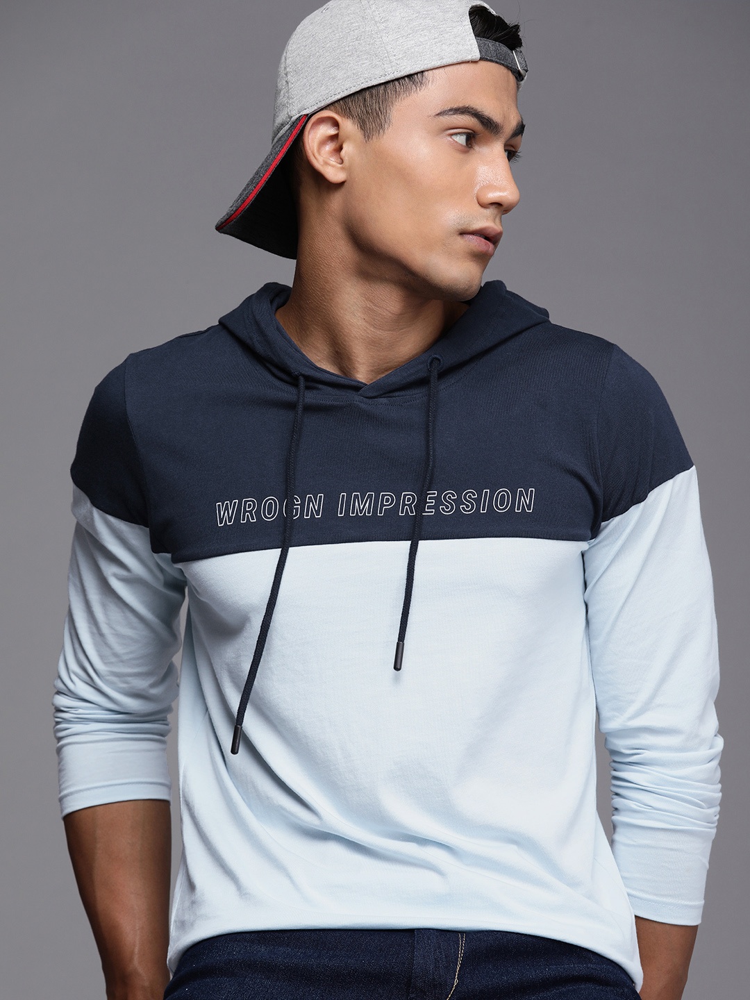 

WROGN Men Navy Blue & Blue Colourblocked Full Sleeves Hood T-shirt