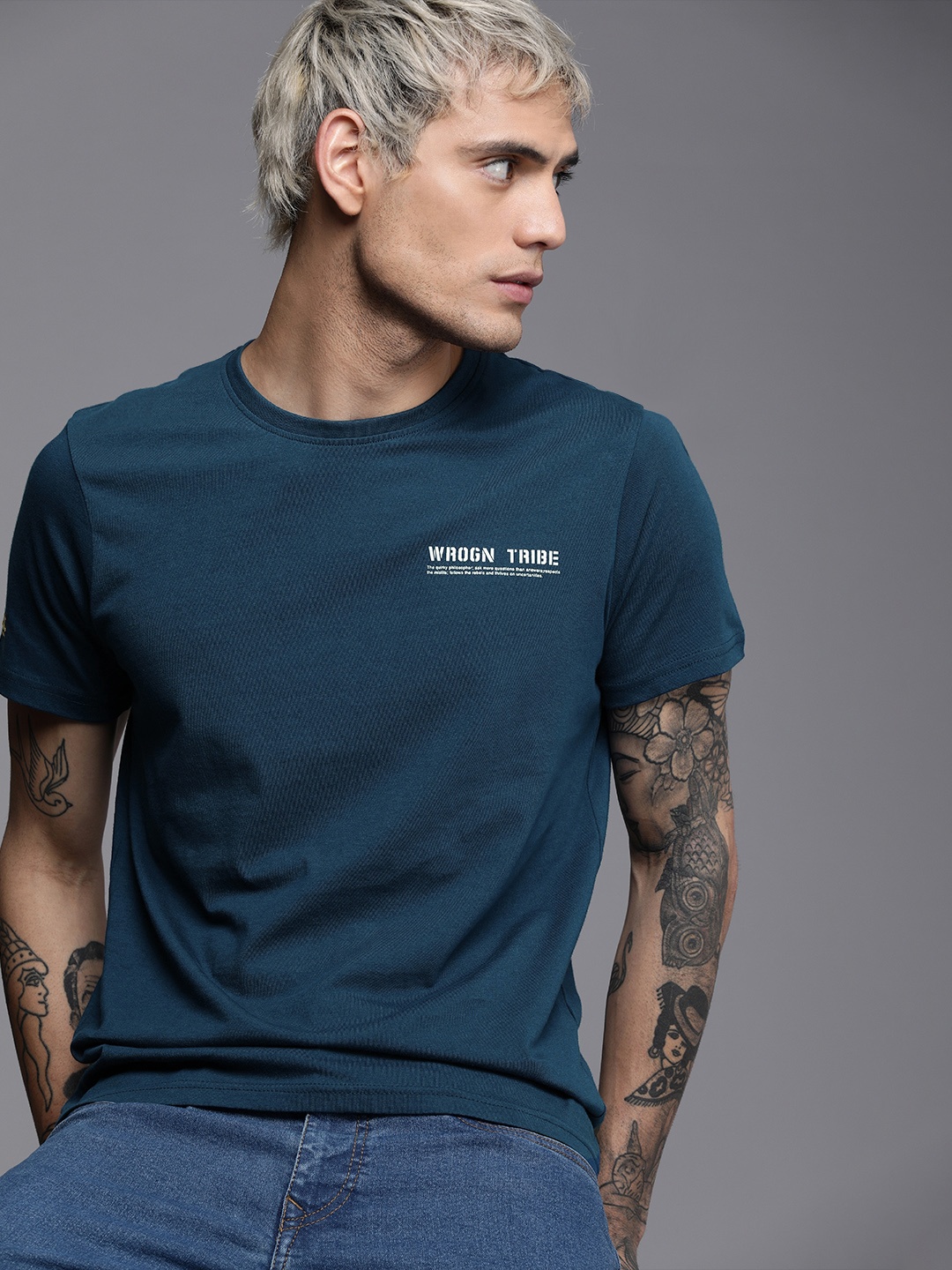 

WROGN Men Navy Blue Pure Cotton Slim Fit T-shirt