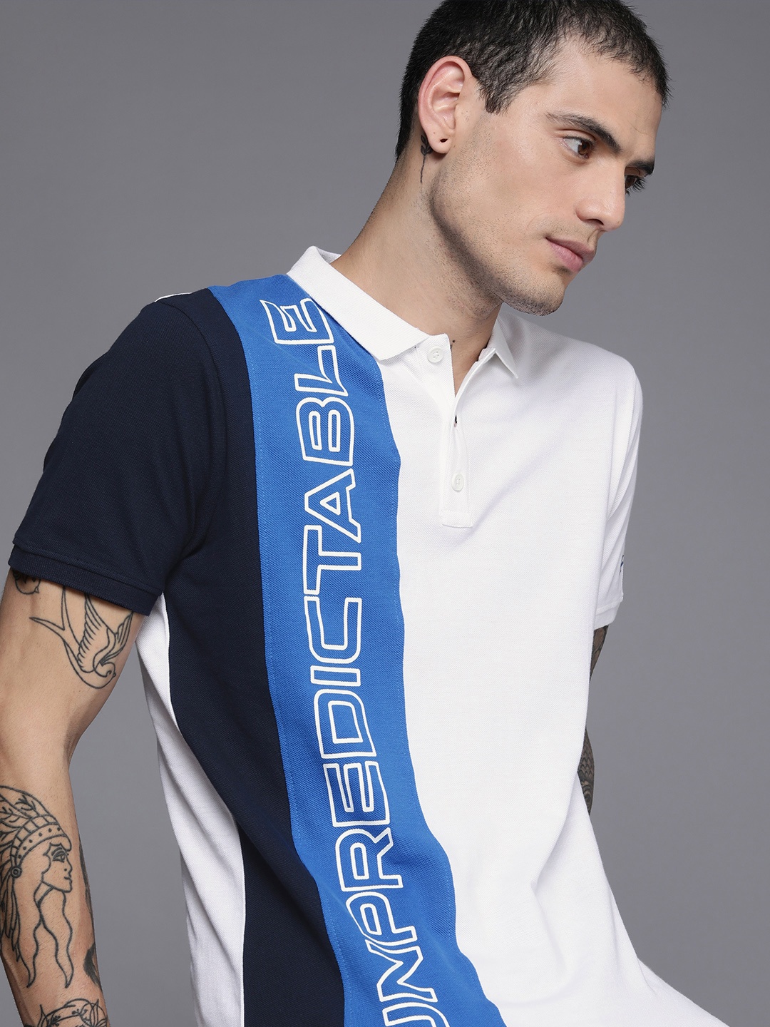 

WROGN Men White & Blue Typography Colourblocked Pure Cotton Slim Fit T-shirt