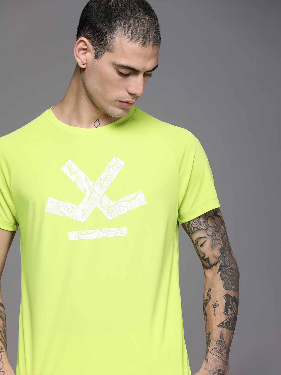 

WROGN ACTIVE Men Lime Green graphic Printed Polyester Slim Fit T-shirt
