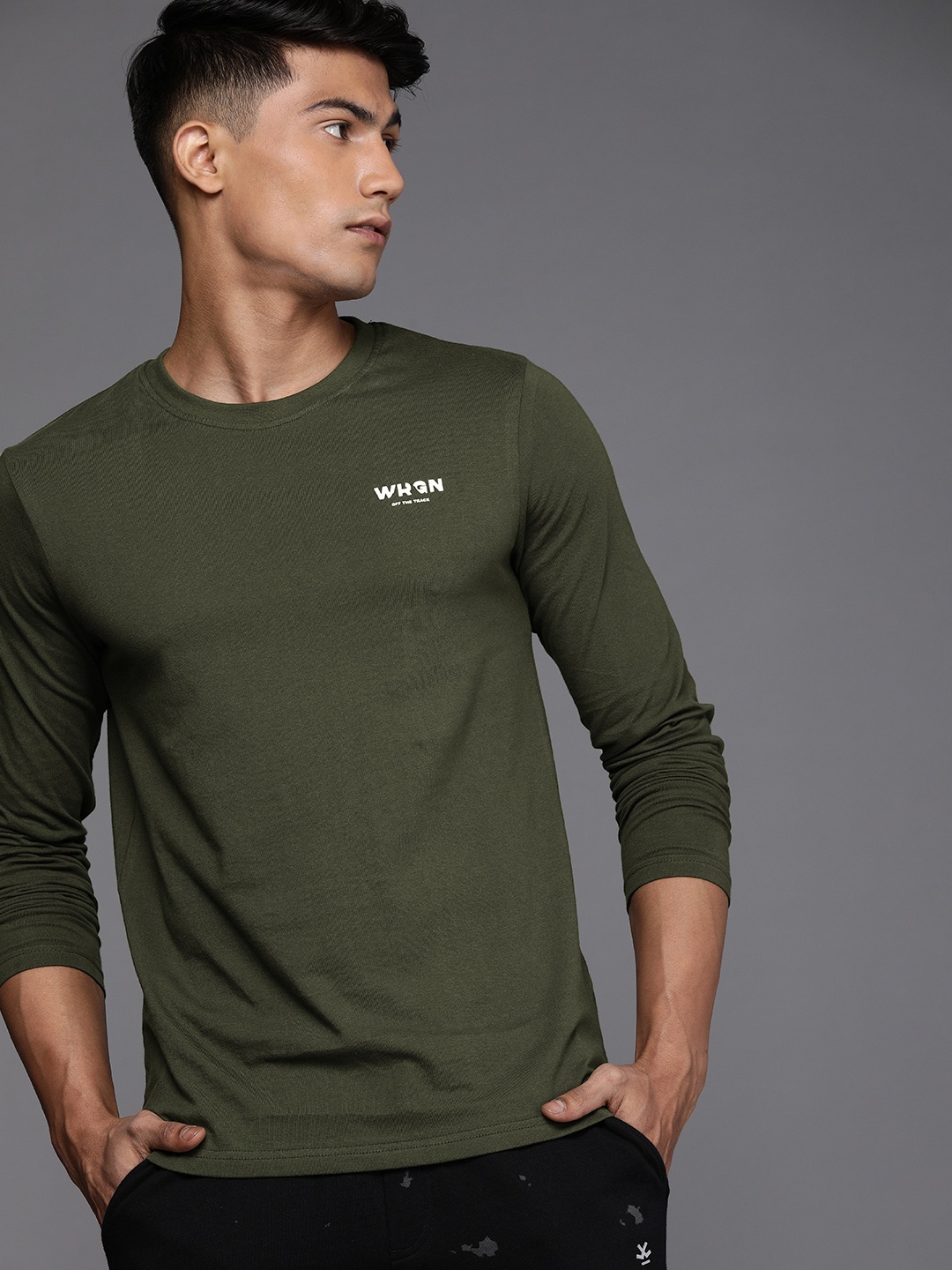 

WROGN Men Olive Green Slim Fit T-shirt