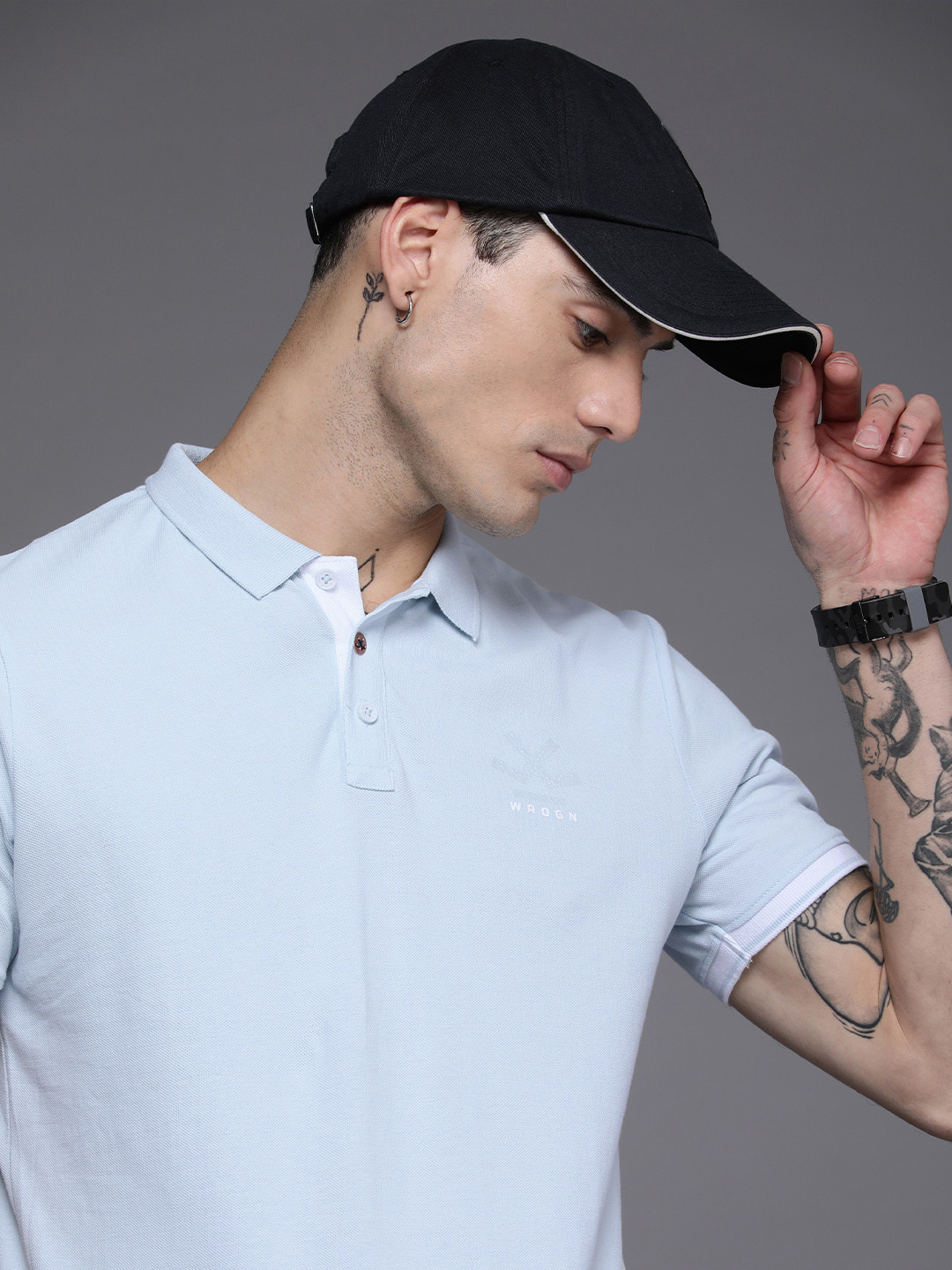 

WROGN Men Blue Solid Pure Cotton Polo Collar T-shirt