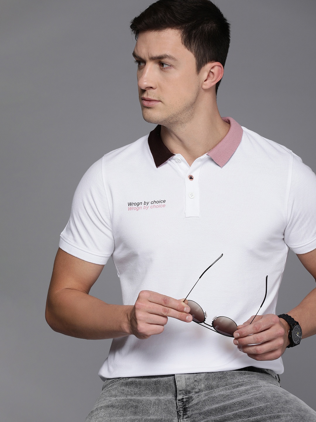 

WROGN Men White & Pink Printed Contrast Polo Collar Pure Cotton Slim Fit T-shirt