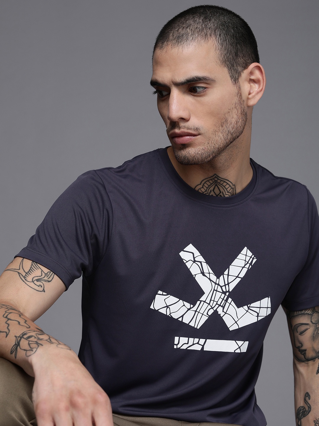 

WROGN ACTIVE Men Navy Blue Brand Logo Printed Slim Fit T-shirt