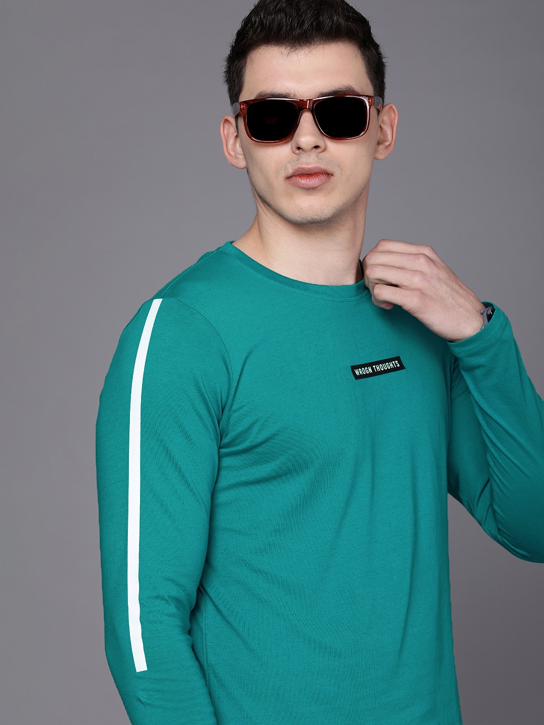 

WROGN Men Teal & Black Typography Pure Cotton Printed T-shirt