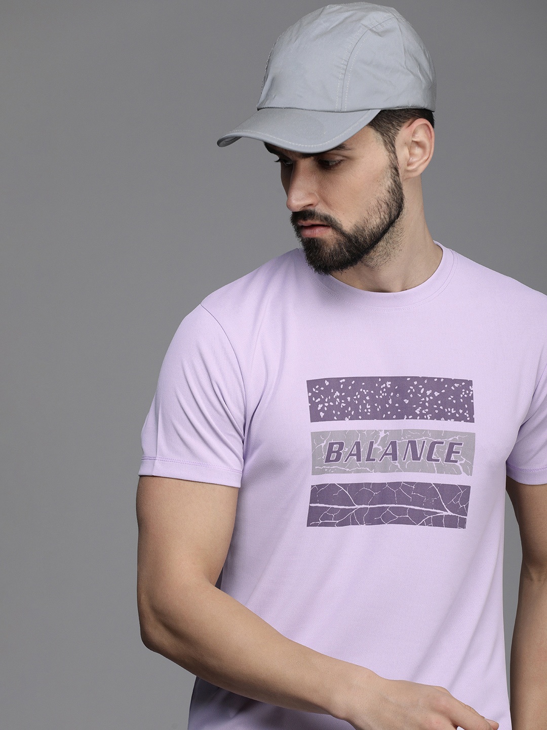 

WROGN ACTIVE Men Lavender Graphic Printed Slim Fit Casual T-shirt