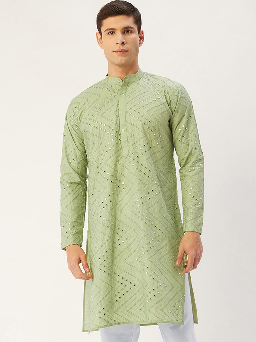 

Jompers Men Green Ethnic Motifs Embroidered Thread Work Kurta