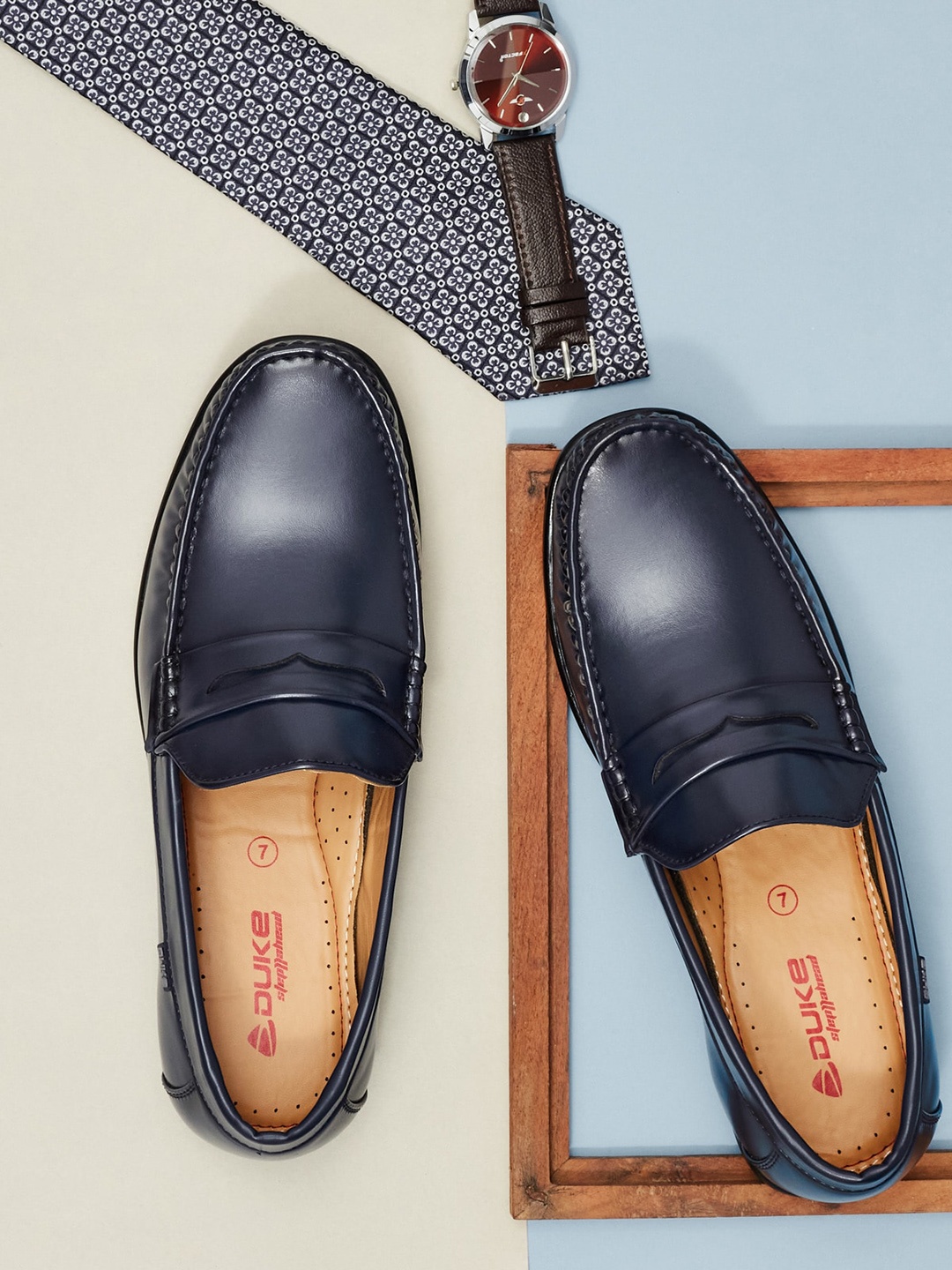 

Duke Men Navy Blue Solid Loafers