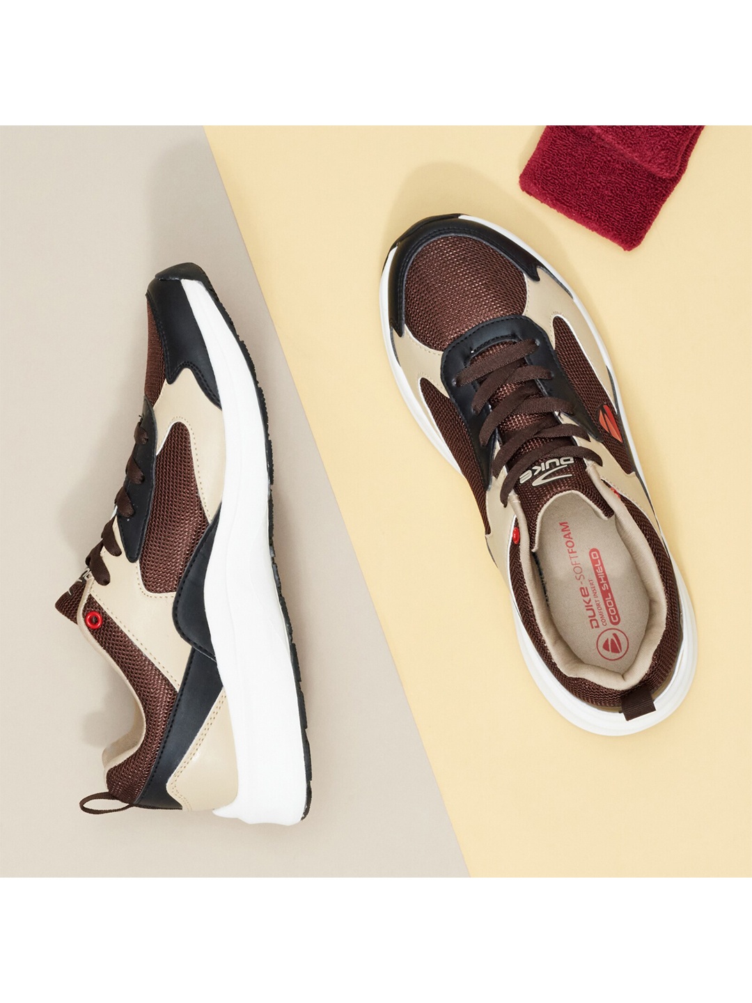 

Duke Men Brown Mesh Running Shoes