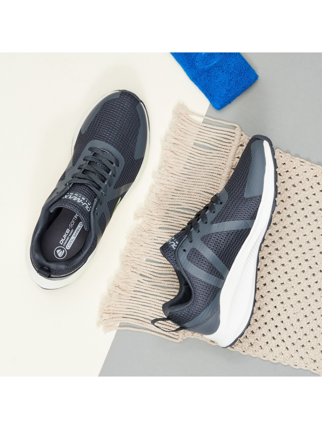 

Duke Men Grey & White Running Shoes
