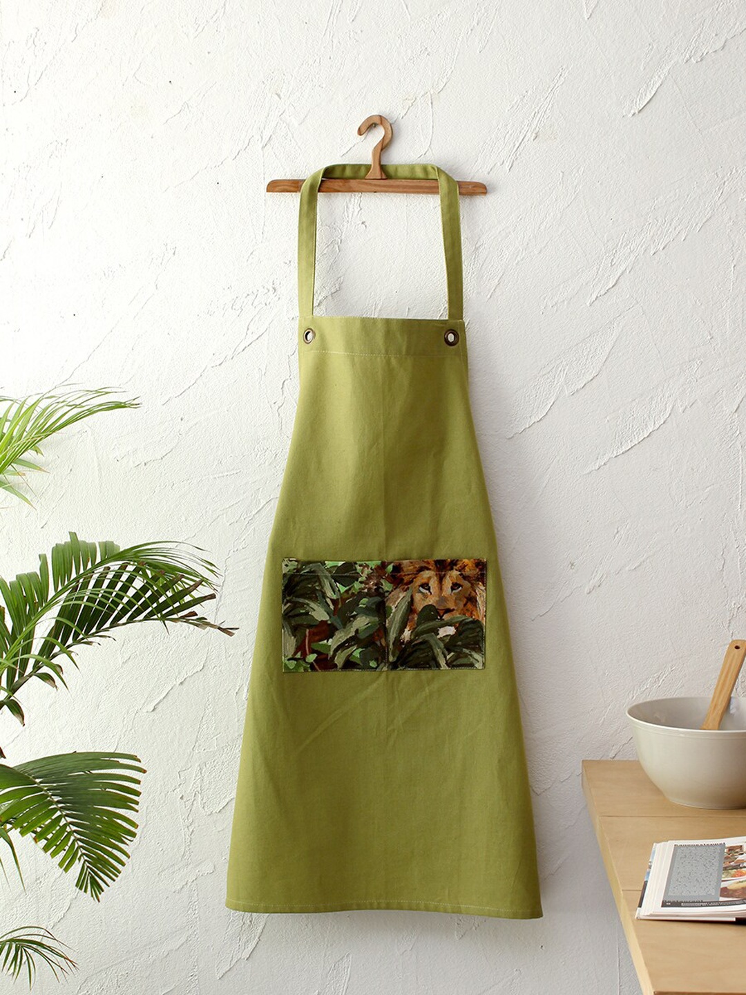

House This Green Solid Pure Cotton Apron