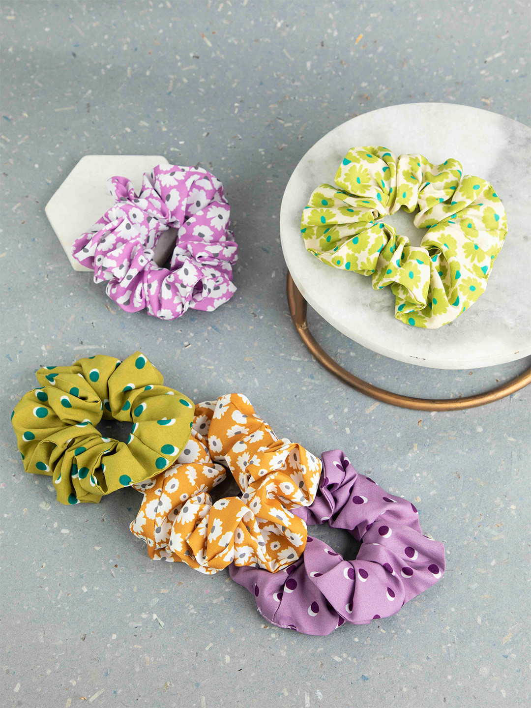 

DEEBACO Women Multi Color Set Of 5 Printed Ponytail Holders