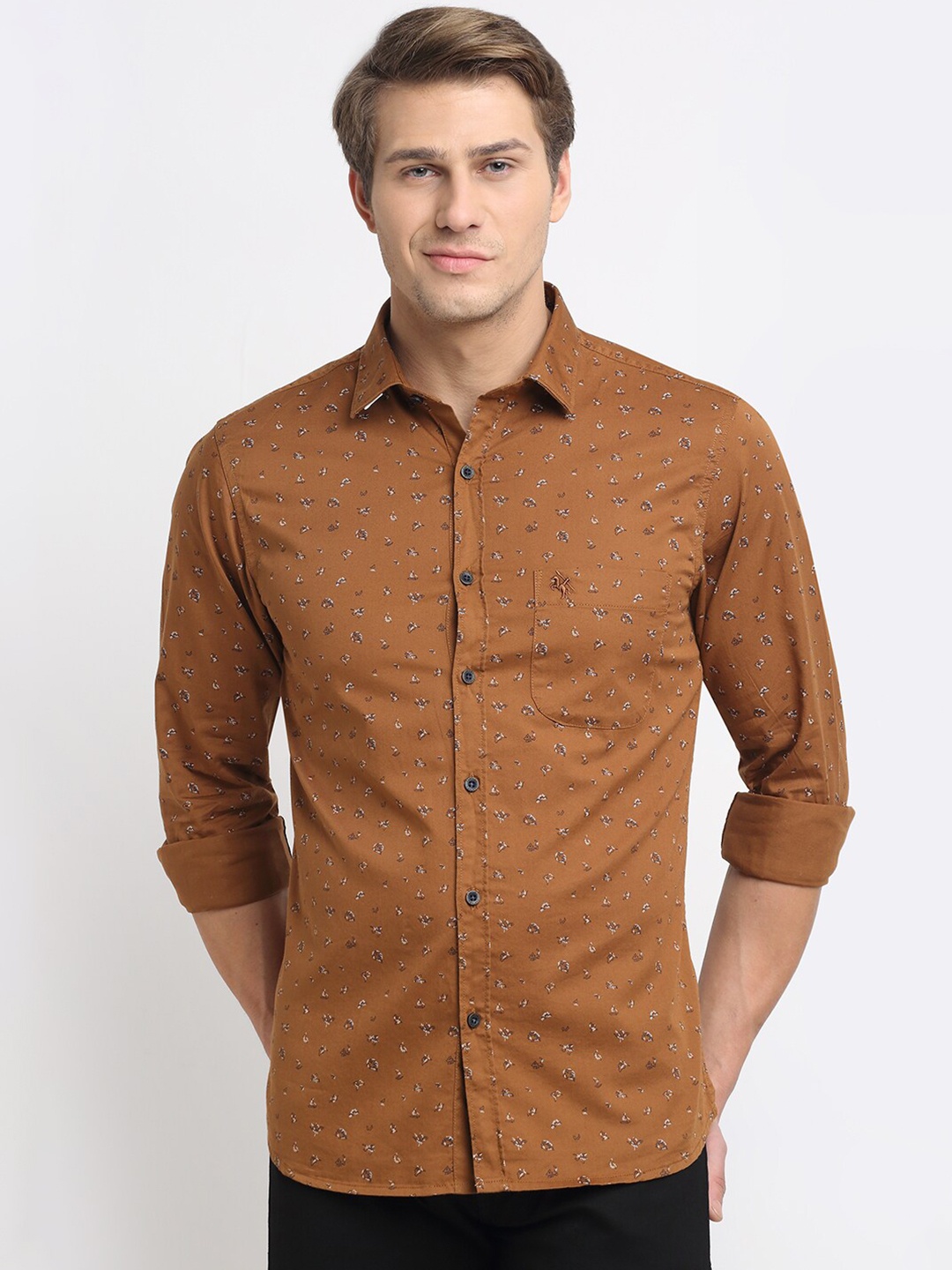 

Cantabil Men Brown Floral Printed Pure Cotton Regular Fit Casual Shirt