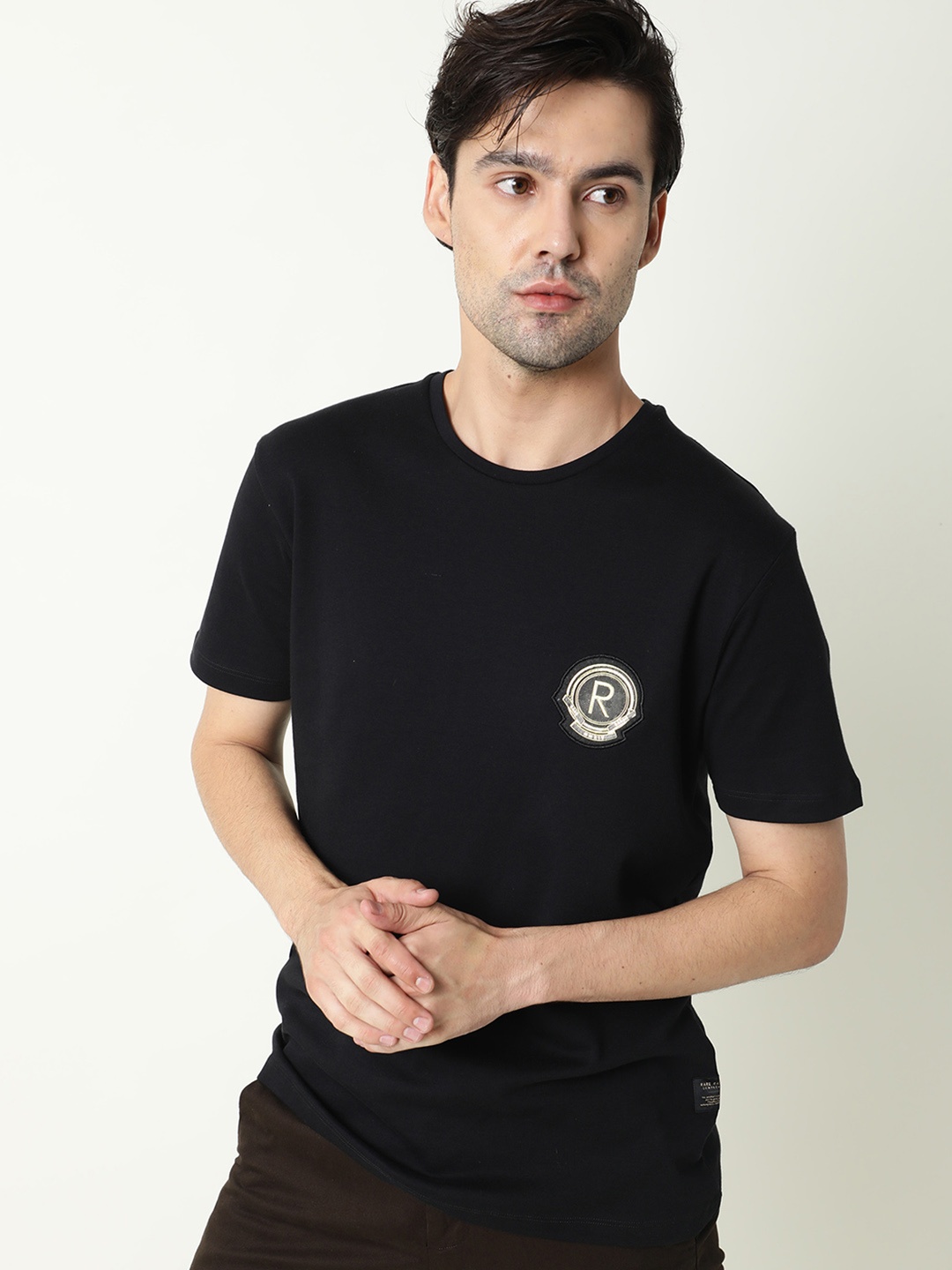 

RARE RABBIT Men Garland T Pure Cotton Slim Fit T-Shirt, Black