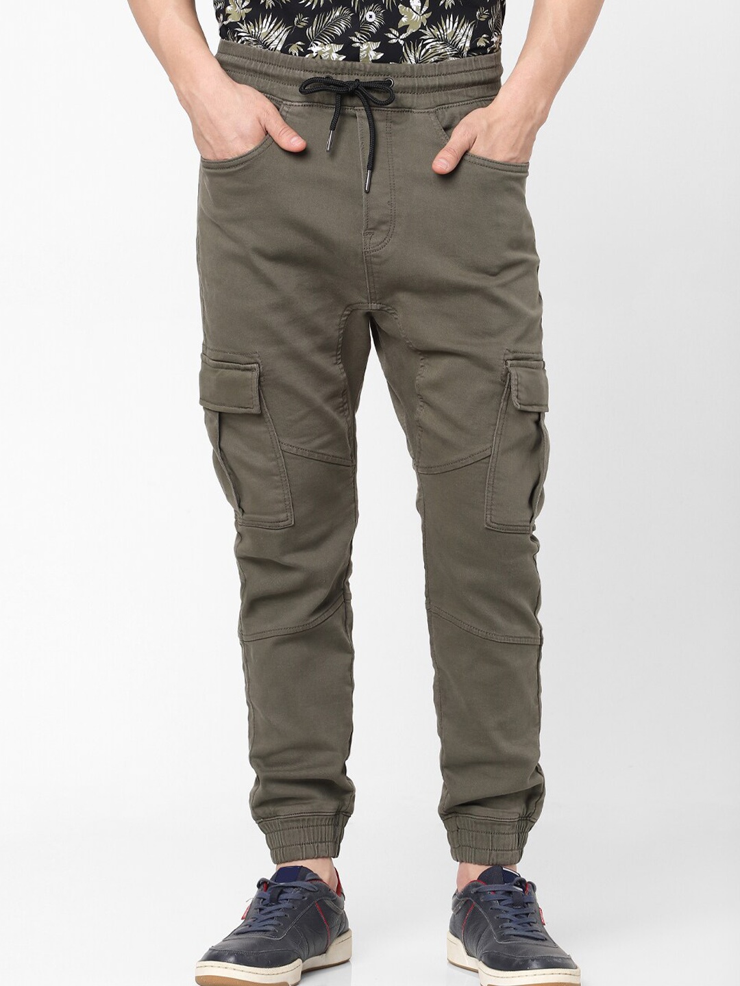 

Celio Men Khaki Solid Joggers