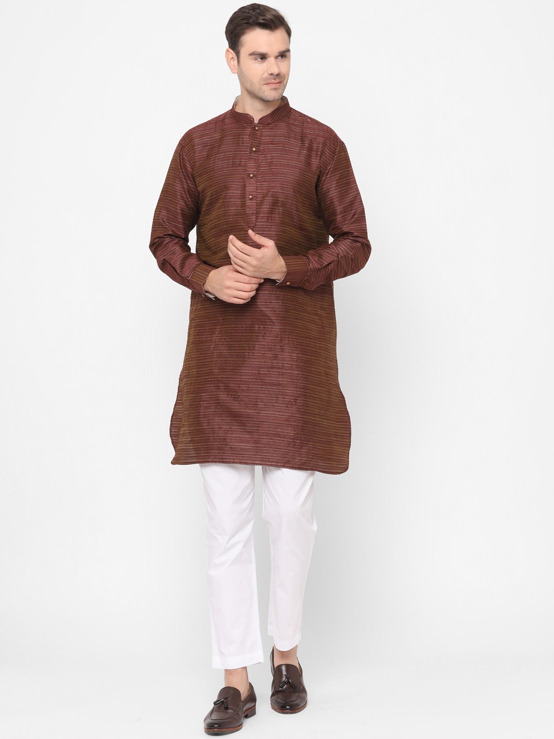 

Chitwan Mohan Men Burgundy Dupion Silk Kurta with Trousers