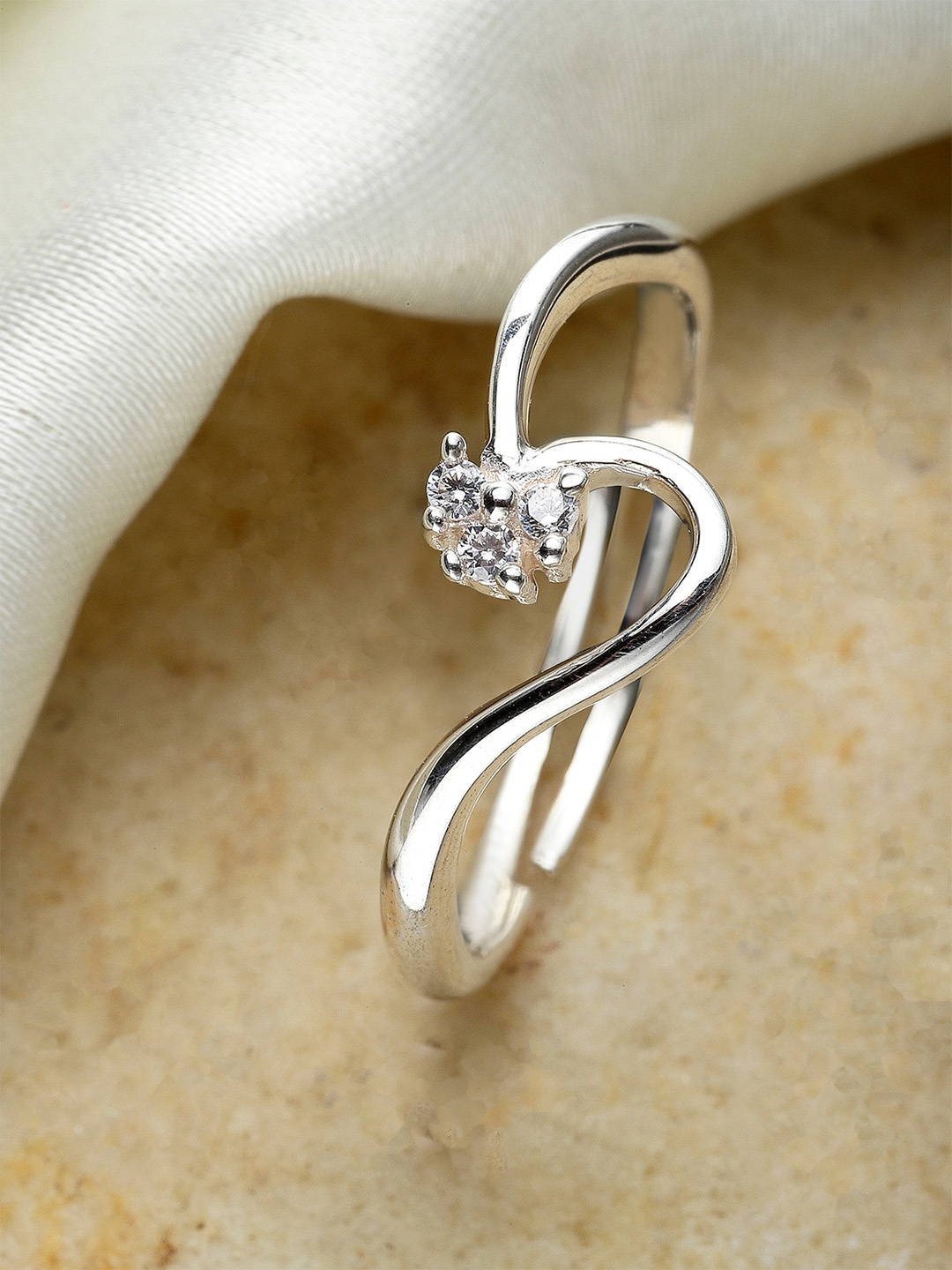 

KUNUZ Woman 925 Sterling Silver Floral Shape Adjustable Ring