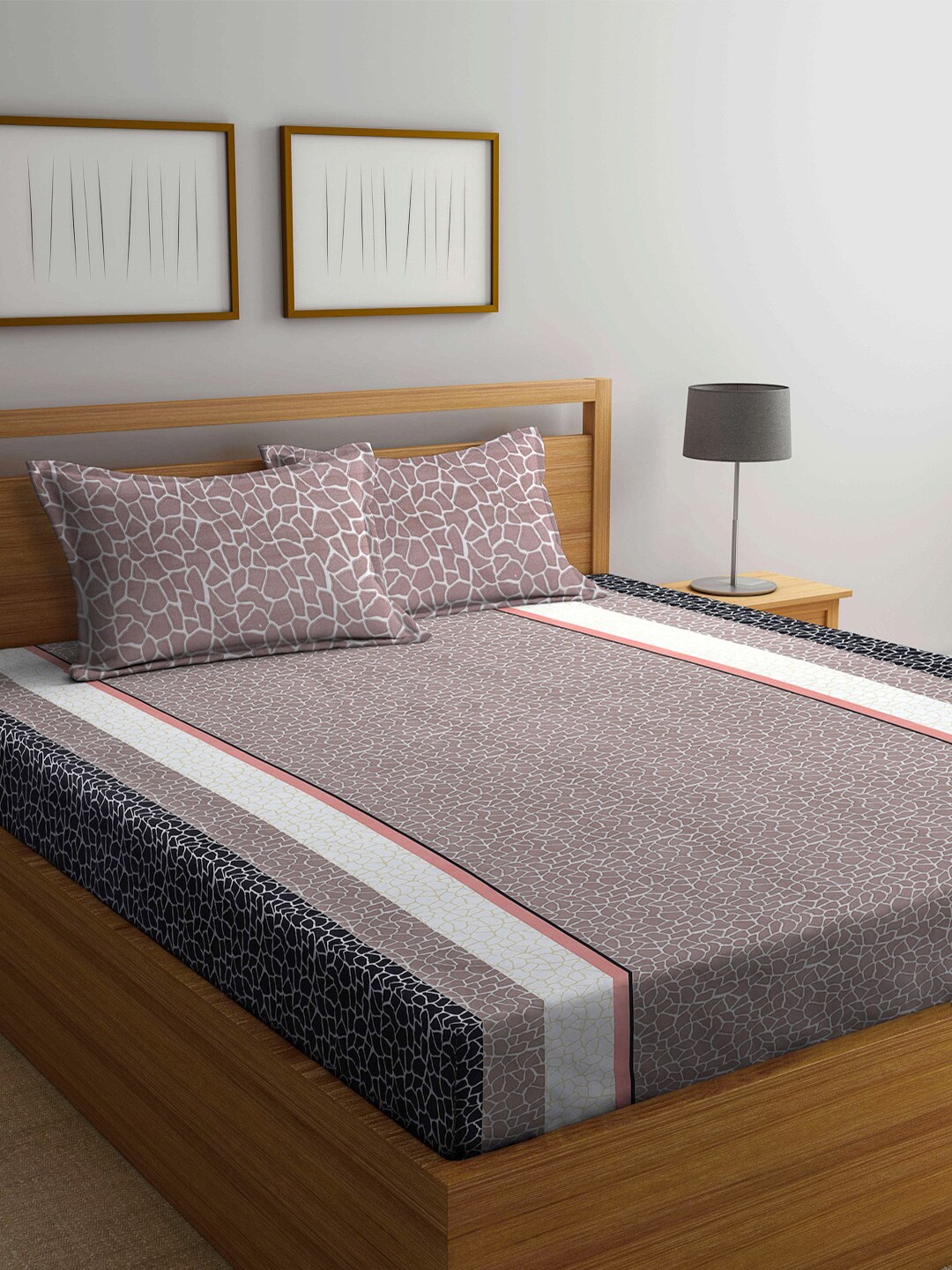 

Arrabi Grey & White Striped 300 TC Super King Bedsheet with 2 Pillow Covers