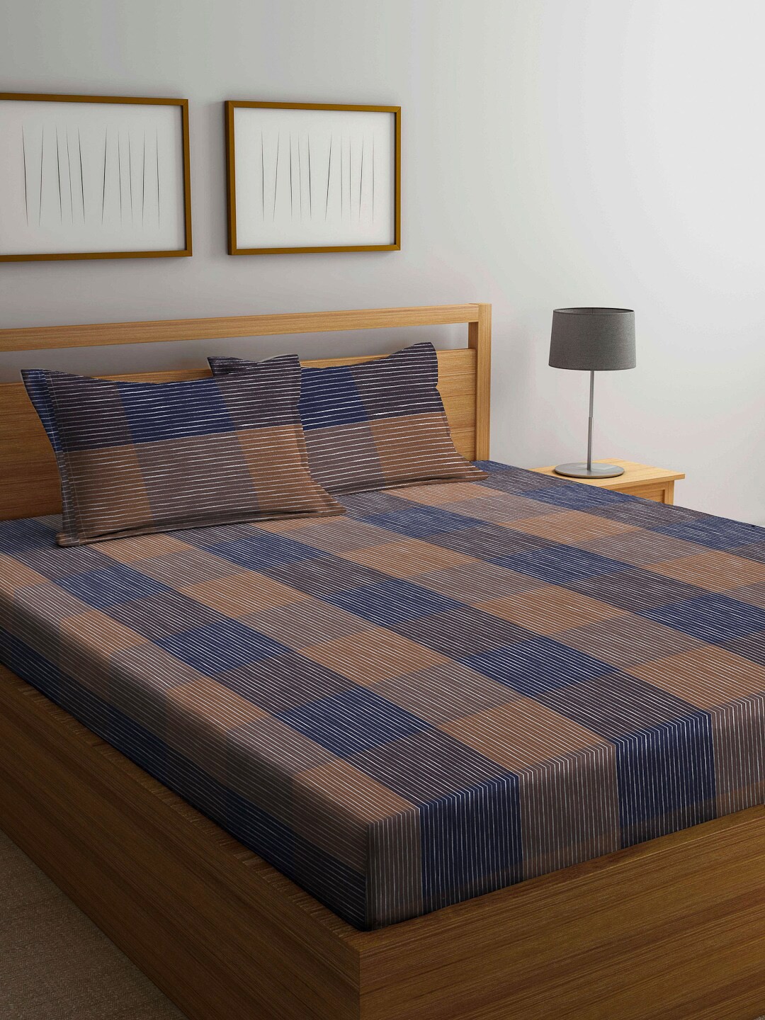 Arrabi Brown & Navy Blue Geometric 300 TC Super King Bedsheet with 2 Pillow Covers