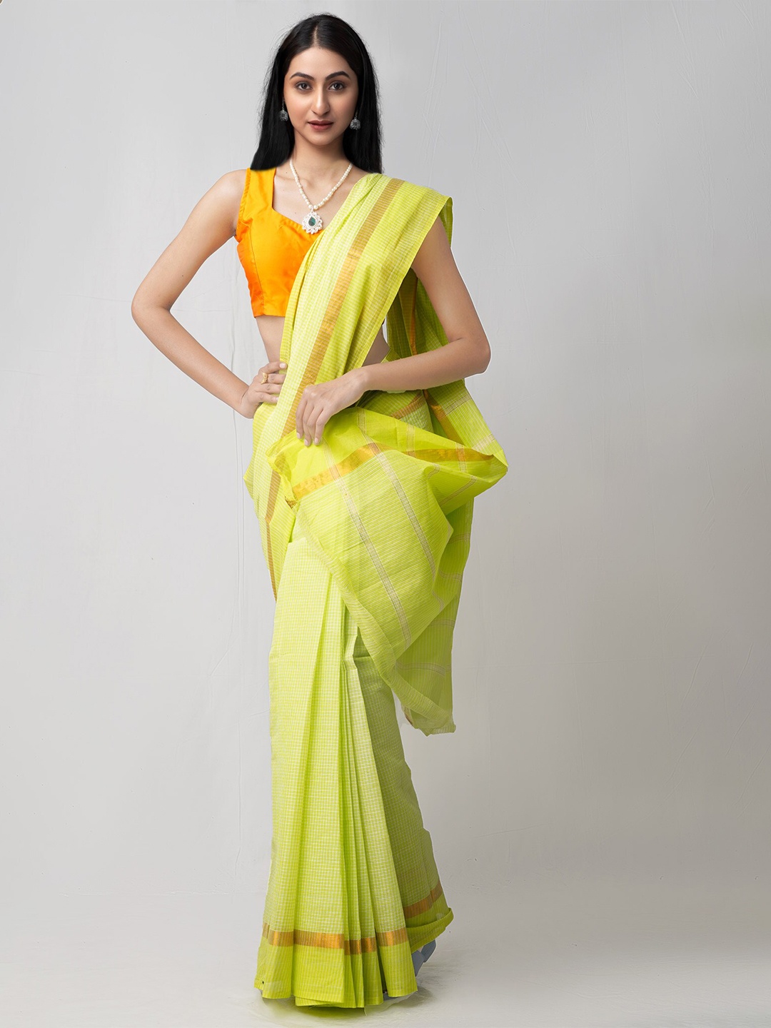 

Unnati Silks Green & Gold-Toned Woven Design Zari Pure Cotton Mangalagiri Saree