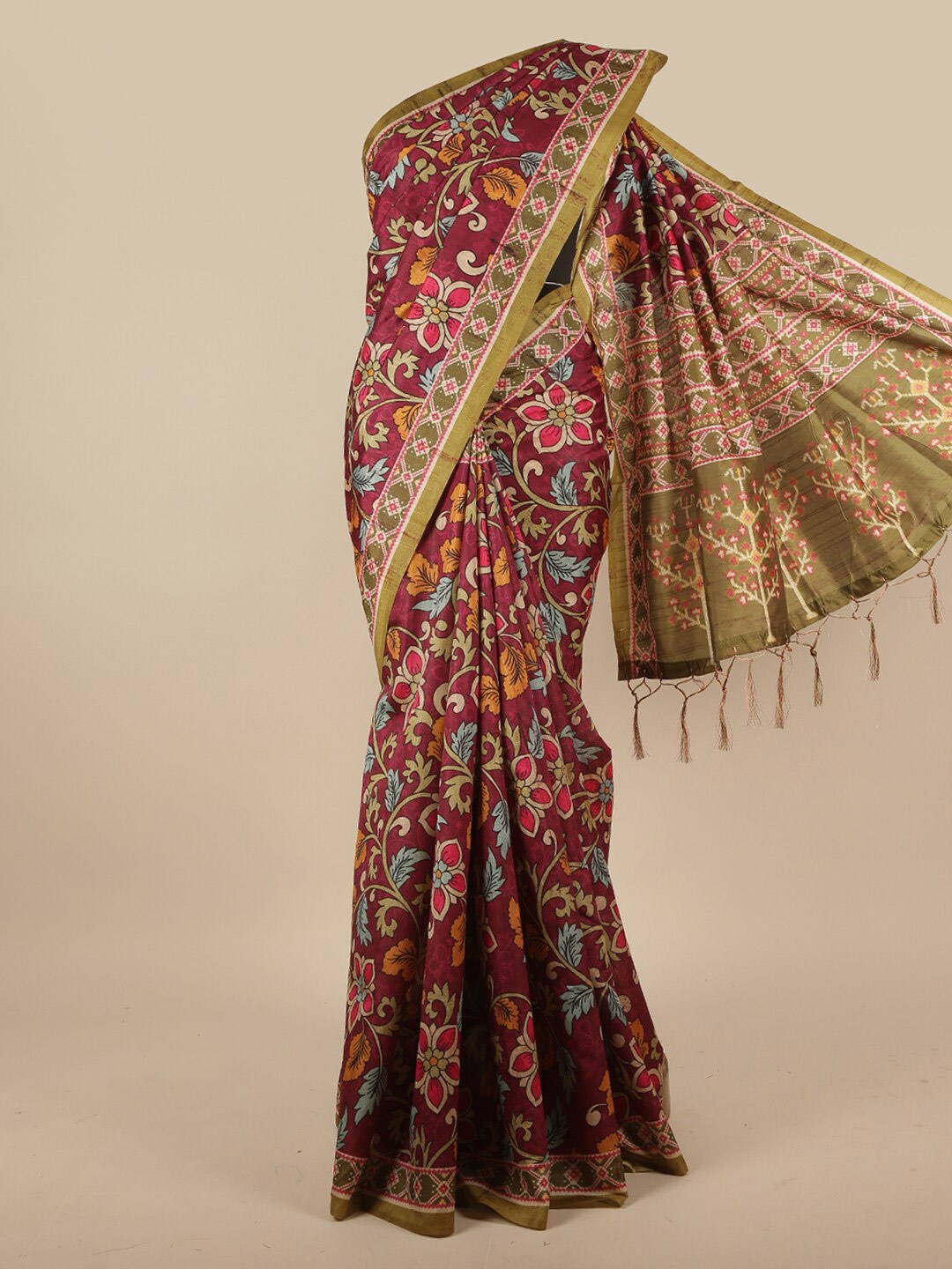 

Pothys Maroon & Green Floral Saree