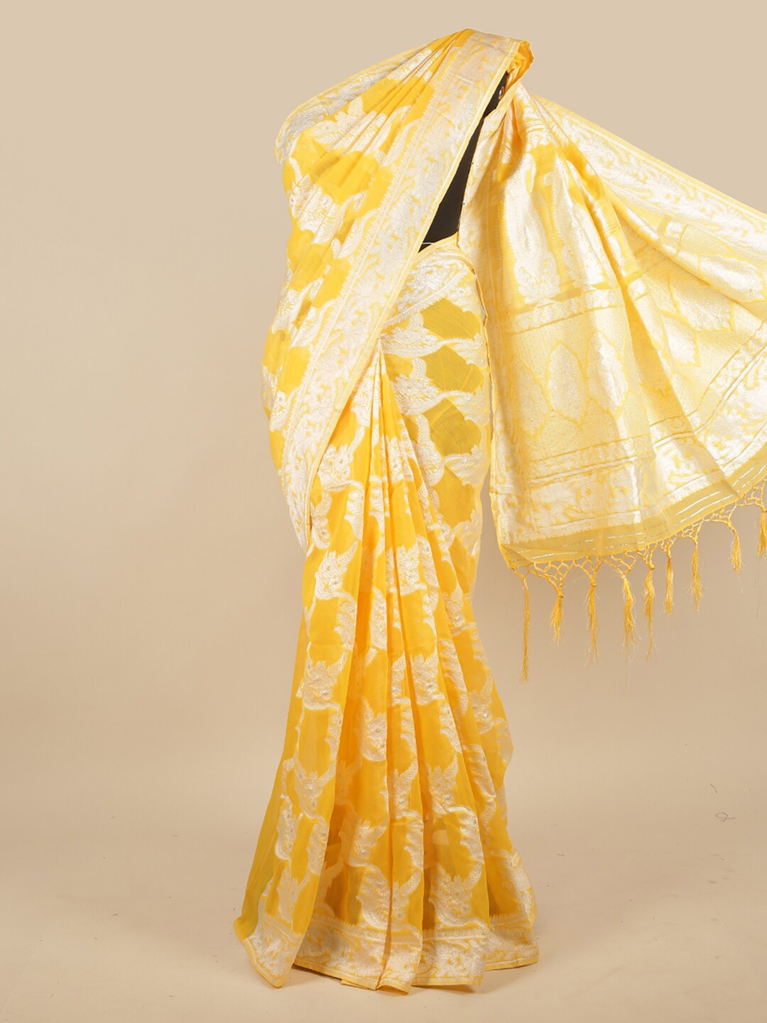 

Pothys Yellow & Silver-Toned Ethnic Motifs Zari Jute Silk Saree