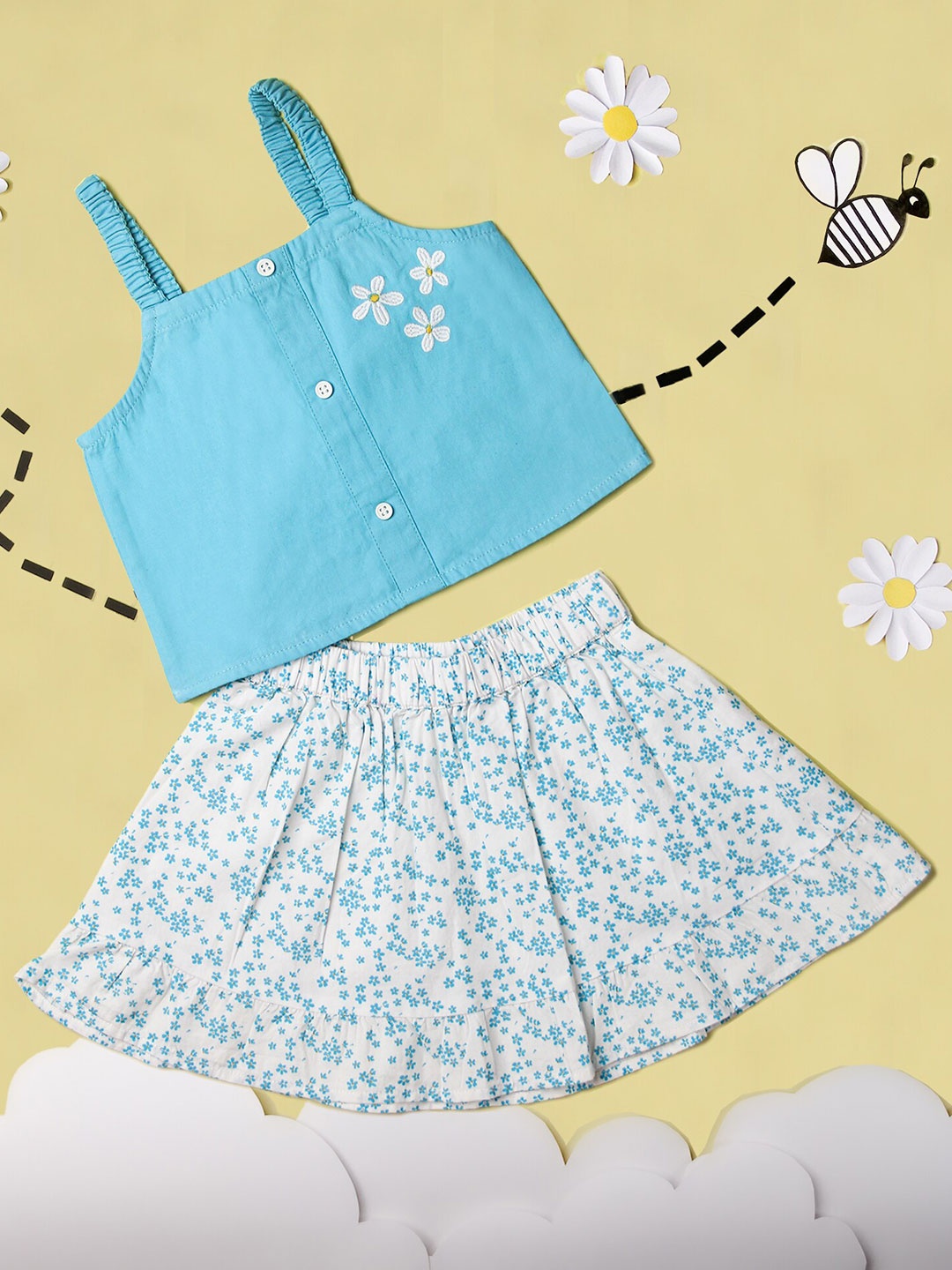 

KICKS & CRAWL Girls Blue & White Floral Printed clothing set Set