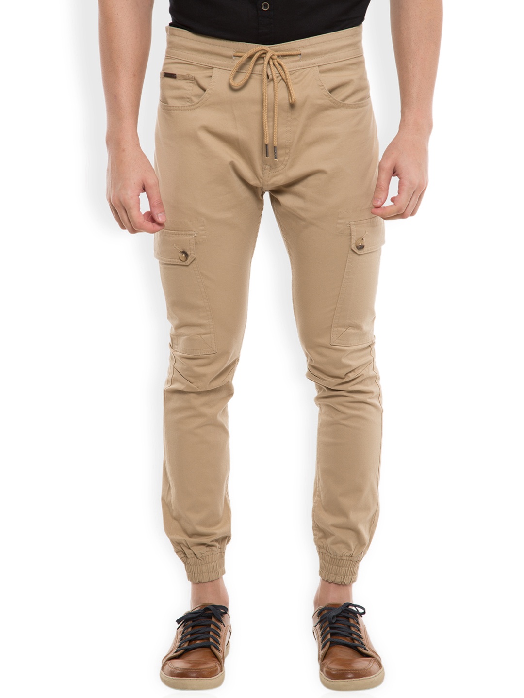 

LOCOMOTIVE Men Khaki Solid Slim Fit Joggers