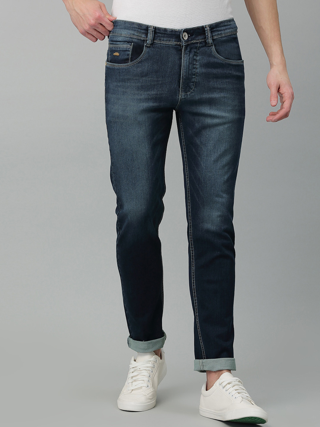 

Code 61 Men Navy Blue Skinny Fit Low-Rise Light Fade Stretchable Jeans