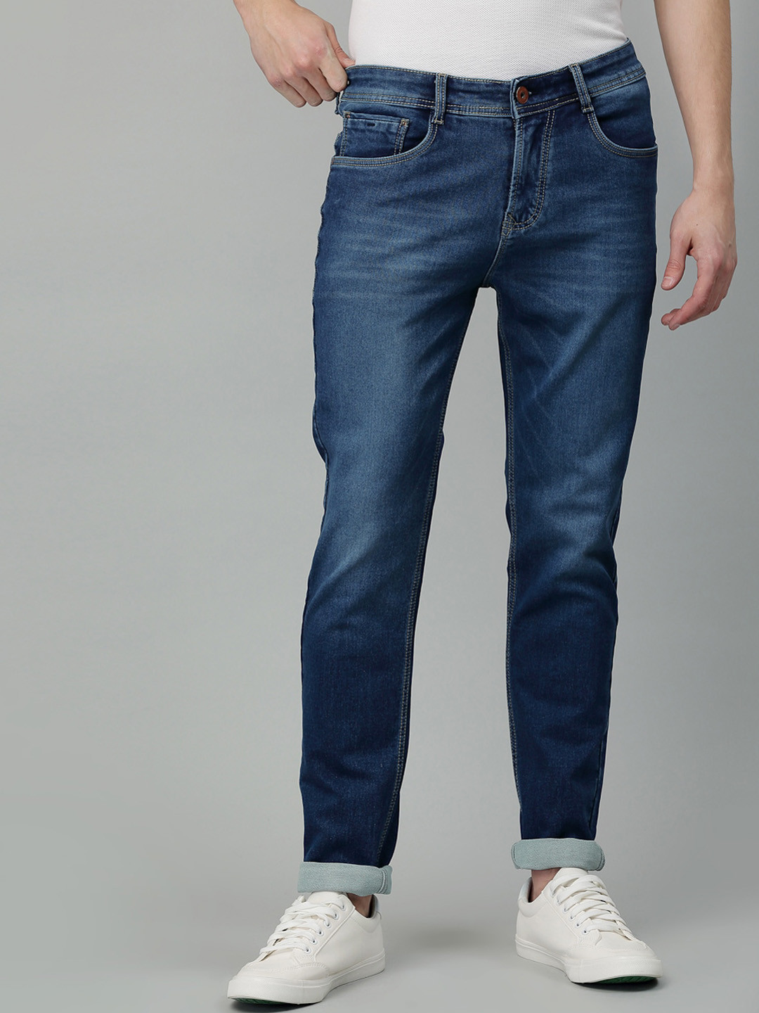 

Code 61 Men Navy Blue Slim Fit Light Fade Stretchable Jeans