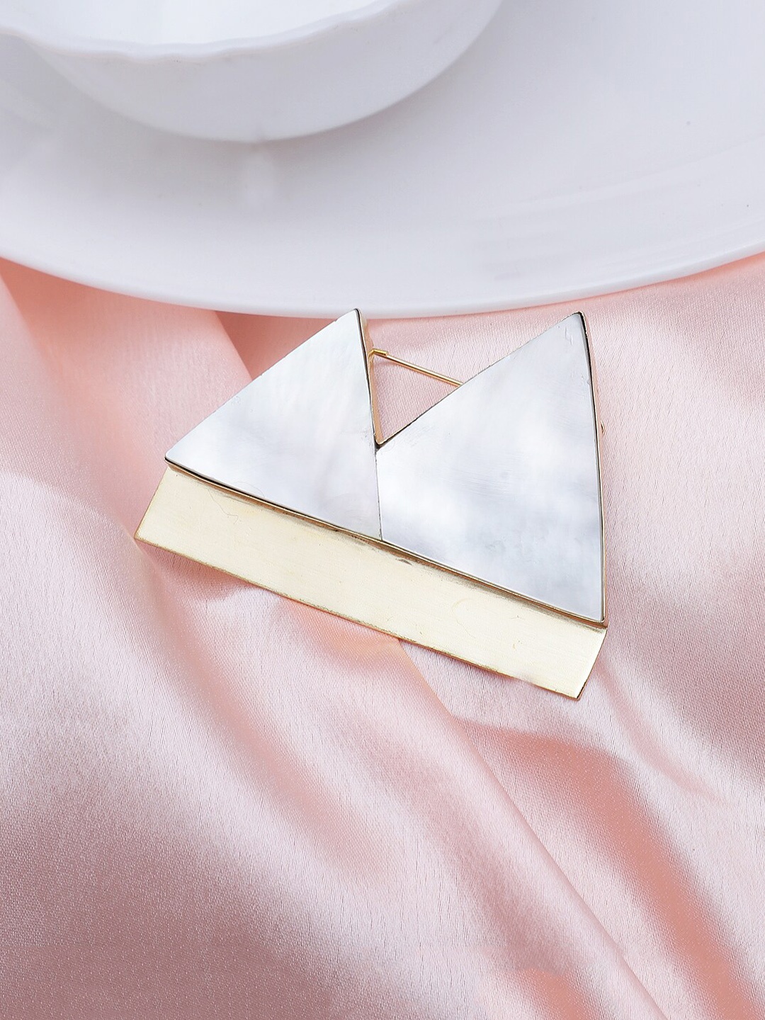 

XAGO Men White & Gold-Toned Tiberius Mother Of Pearl Pocket Pin