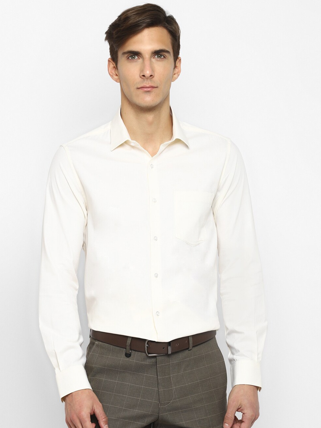 

Turtle Men Cream-Coloured Slim Fit Pure Cotton Formal Shirt