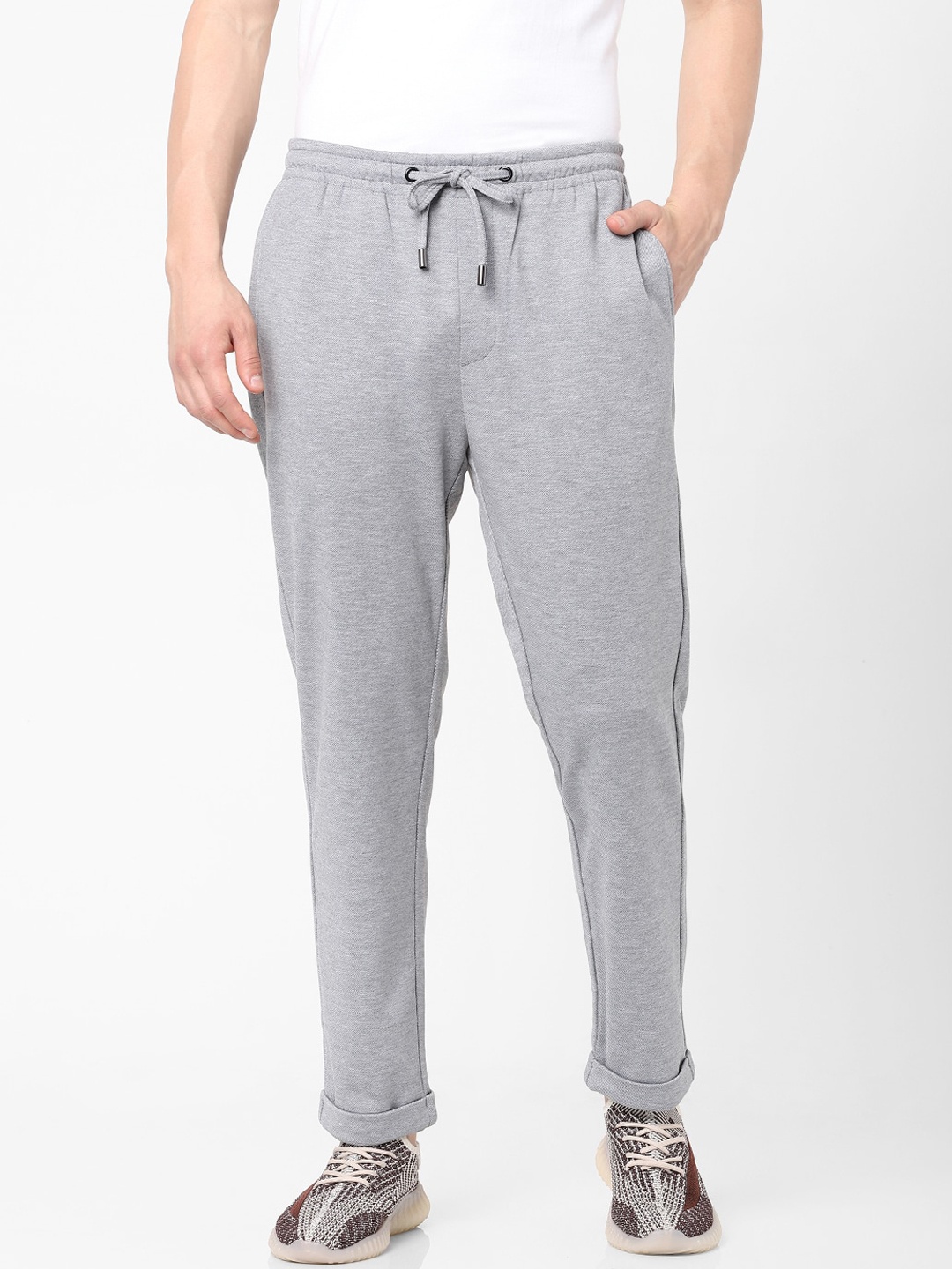 

Celio Men Grey Solid Track Pants