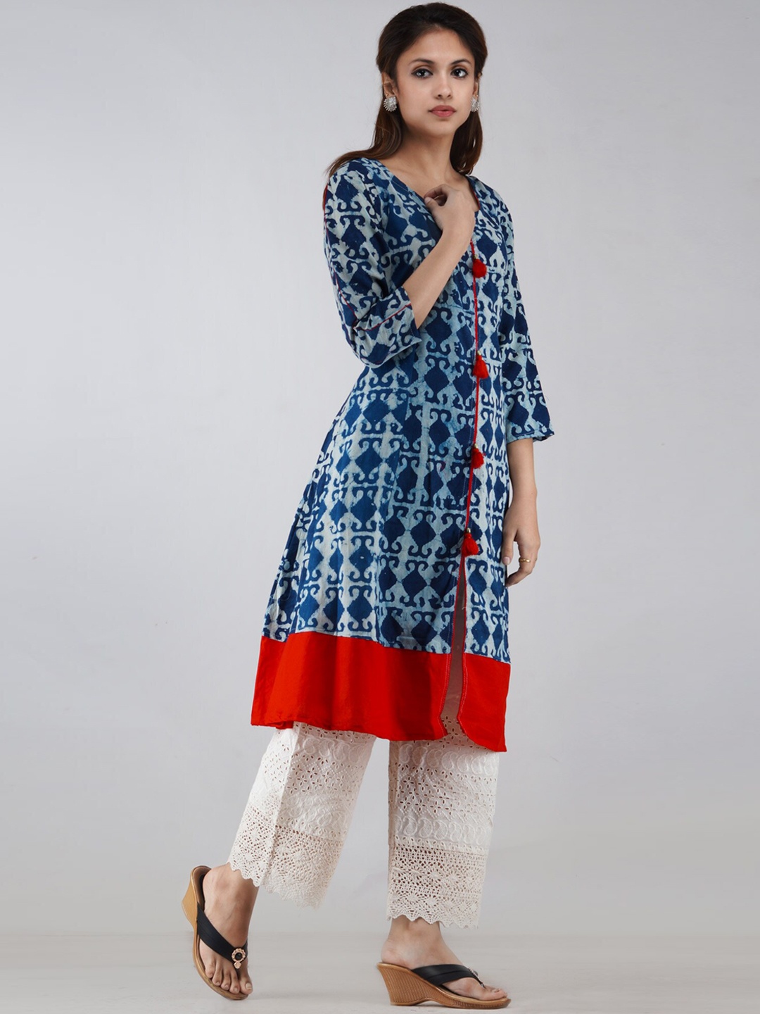 

Unnati Silks Women Navy Blue & Red Printed Jaipuri Cotton Kurta
